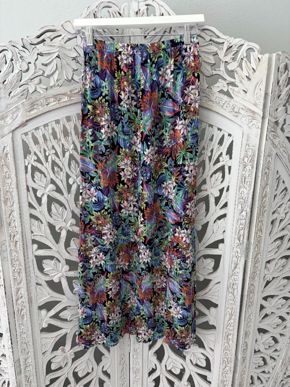 NWOT Hippie Rose Pleated Maxi Skirt Sz S